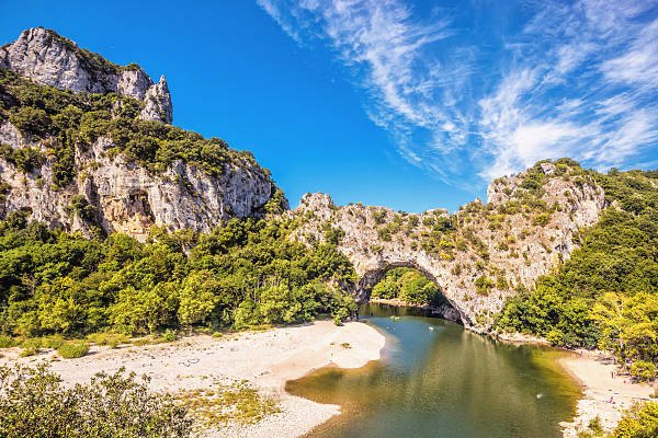 Découverte paysage, rivière en Ardèche Sud